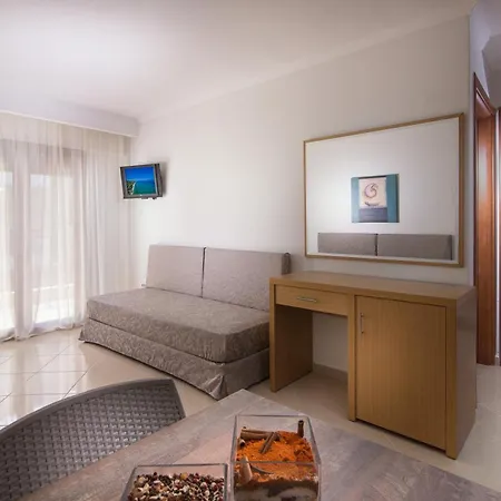 Aparthotel Apanemia By Flegra 3*