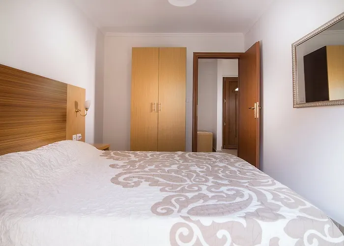Aparthotel Apanemia By Flegra